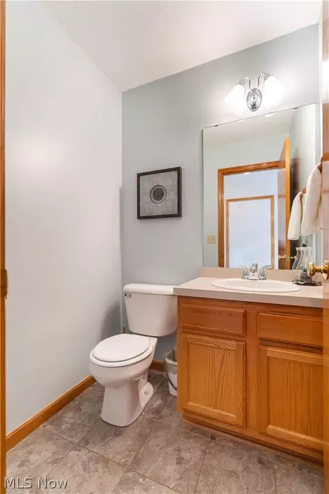 Bath - 419 Treeview Dr, Wadsworth, OH 44281 photo 1 of 4