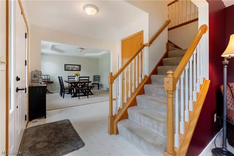 Entry Way - 419 Treeview Dr, Wadsworth, OH 44281 photo 1 of 2