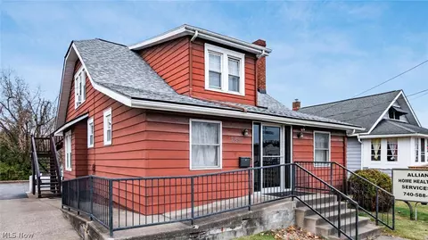 2437 Maple Ave, Zanesville, OH 43701