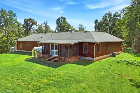 Exterior - 5969 Walker Rd, Walker, WV 26180 photo 5 of 10