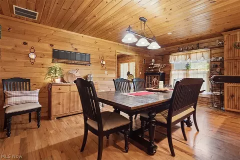Dining - 5969 Walker Rd, Walker, WV 26180 photo 2 of 4