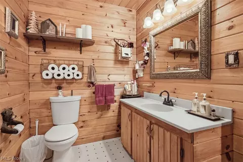 Bath - 5969 Walker Rd, Walker, WV 26180 photo 2 of 3