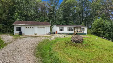 1865 S Pleasants Hwy, Saint Marys, WV 26170