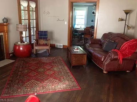 Living - 320 Korman Ave NE, Massillon, OH 44646 photo 1 of 1