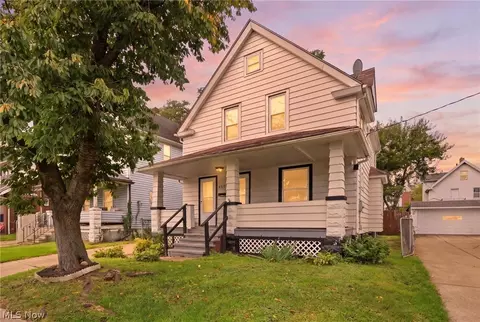 4256 W 22nd St, Cleveland, OH 44109