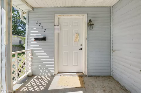 1717 Root Ave NE, Canton, OH 44705 photo 4
