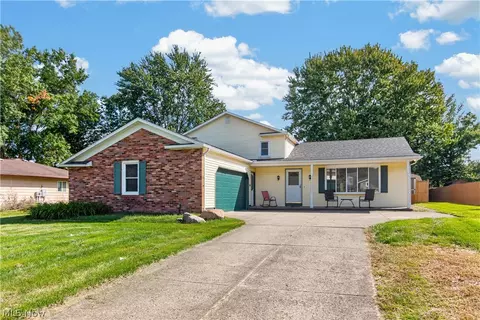 6005 Opal St, North Ridgeville, OH 44039