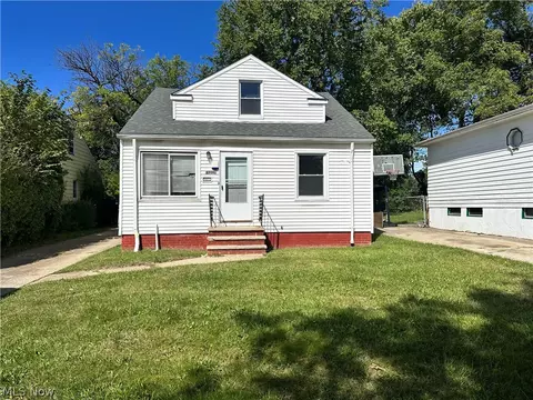 16207 Miles Ave, Cleveland, OH 44128