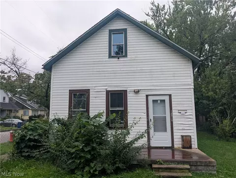 12816 Rexford Ave, Cleveland, OH 44105