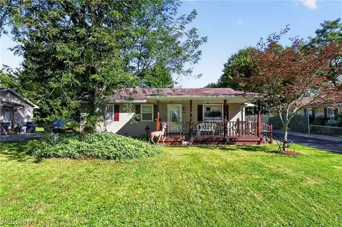 2426 Russell Ave, Youngstown, OH 44509