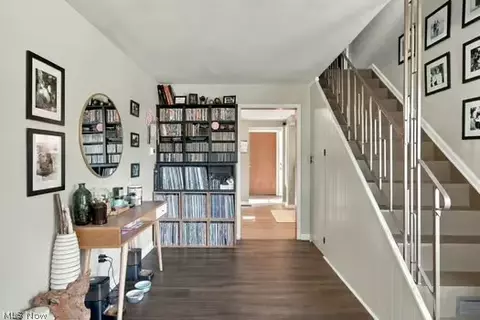 Entry Way - 2770 Ithaca Ave, Akron, OH 44312 photo 1 of 9