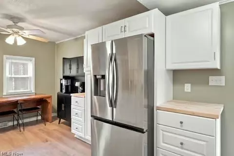 Kitchen - 2770 Ithaca Ave, Akron, OH 44312 photo 4 of 4