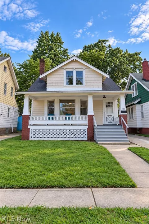 3592 W 128th St, Cleveland, OH 44111