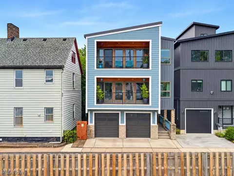 2441 Thurman Ave, Cleveland, OH 44113