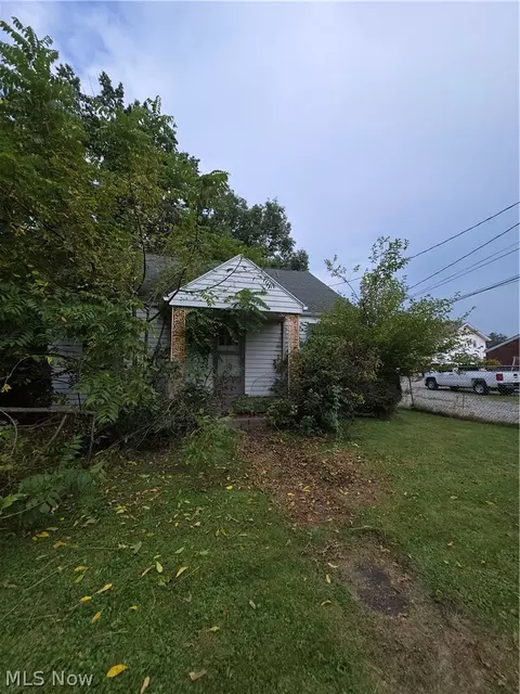 126 Ingall Ave NW, Massillon, OH 44646