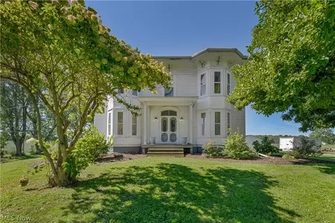 8573 State Route 7, Williamsfield, OH 44093