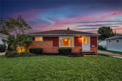 11301 Aaron Dr, Parma, OH 44130
