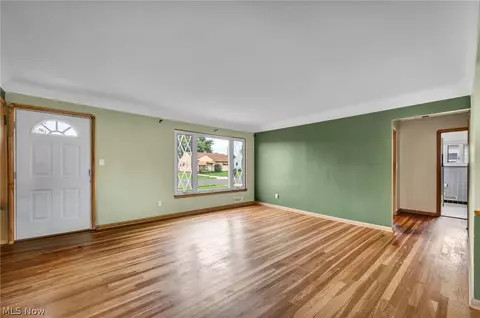 Living - 11301 Aaron Dr, Parma, OH 44130 photo 3 of 4