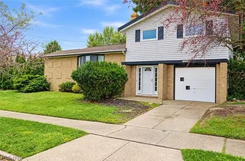 11404 Wallingford Ave, Garfield Heights, OH 44125