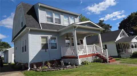 1926 Myrtle Ave, Zanesville, OH 43701