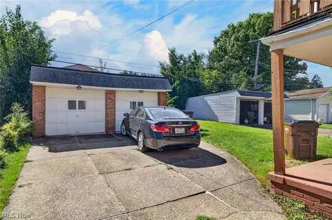 Exterior - 5603 Warwick Dr, Parma, OH 44129 photo 1 of 1