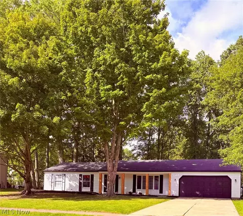 32610 Greenwood Dr, Avon Lake, OH 44012