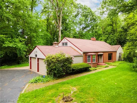 5025 Lockwood Blvd, Youngstown, OH 44511