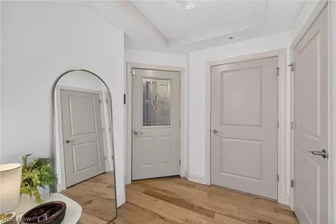 Entry Way - 9108 Larimar Dr, Willowick, OH 44095 photo 3 of 4