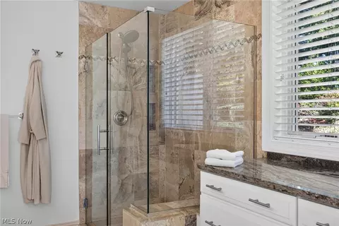Bath - 9108 Larimar Dr, Willowick, OH 44095 photo 3 of 4