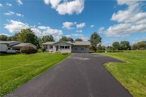 5369 Pierce Rd, Warren, OH 44481