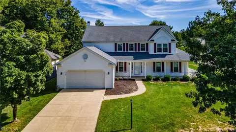 16993 Walnut Creek Dr, Strongsville, OH 44149
