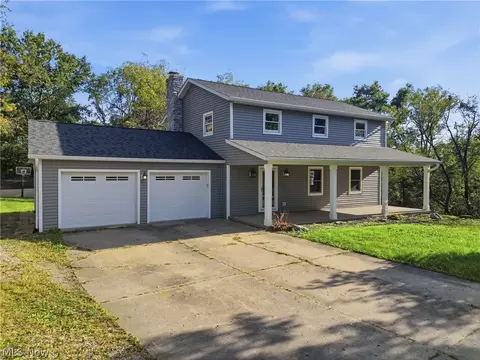 4050 Kings Ct, Zanesville, OH 43701