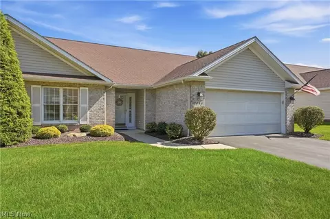Exterior - 7866 Walnut St #B, Boardman, OH 44512 photo 2 of 8