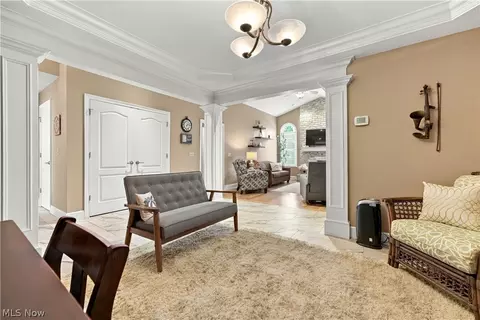 Entry Way - 7866 Walnut St #B, Boardman, OH 44512 photo 3 of 3