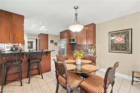 Dining - 7866 Walnut St #B, Boardman, OH 44512 photo 2 of 4