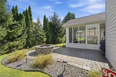 Exterior - 7866 Walnut St #B, Boardman, OH 44512 photo 5 of 8