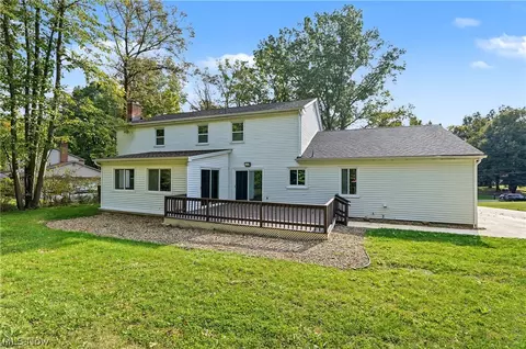 Exterior - 6785 Tanglewood Dr, Boardman, OH 44512 photo 4 of 5