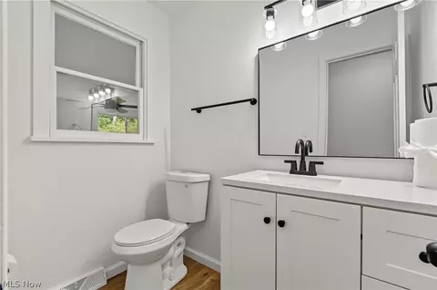 Bath - 6785 Tanglewood Dr, Boardman, OH 44512 photo 1 of 5