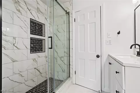 Bath - 6785 Tanglewood Dr, Boardman, OH 44512 photo 2 of 5