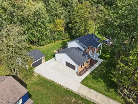 View/Area - 6785 Tanglewood Dr, Boardman, OH 44512 photo 2 of 2