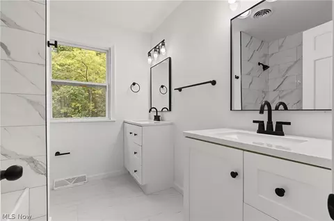 Bath - 6785 Tanglewood Dr, Boardman, OH 44512 photo 3 of 5