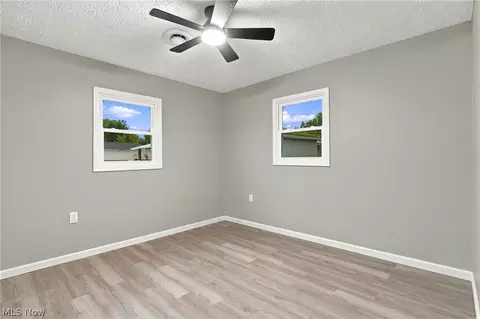 Bedroom - 330 Roosevelt Ave, Elyria, OH 44035 photo 2 of 4