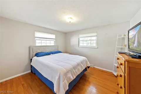Bedroom - 111 Edgefield Dr, Elyria, OH 44035 photo 3 of 5