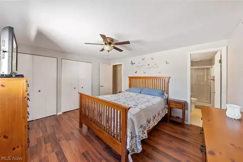 Bedroom - 111 Edgefield Dr, Elyria, OH 44035 photo 1 of 5