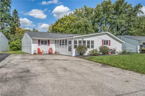 2633 Fairfax St, Streetsboro, OH 44241