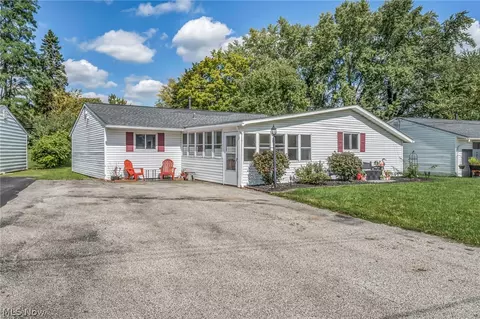 2633 Fairfax St, Streetsboro, OH 44241