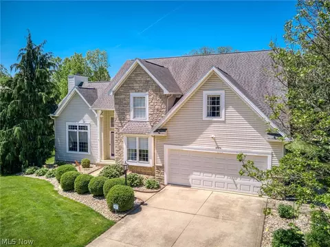 2942 Robert Gary Ct, Medina, OH 44256