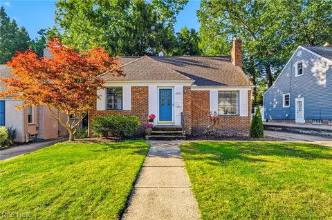 24015 Bruce Rd, Bay Village, OH 44140