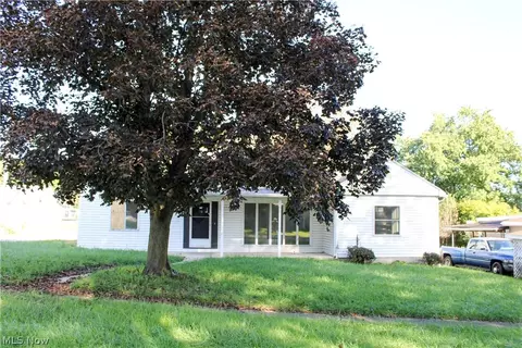 17 Hollister St, Monroeville, OH 44847