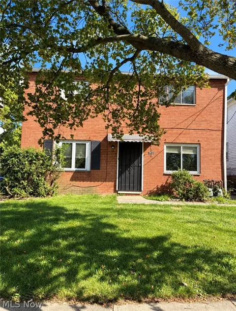 3533 E 144th St, Cleveland, OH 44120